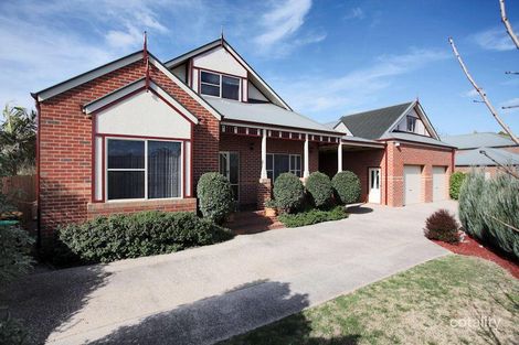 Property photo of 8 Grove Gardens Berwick VIC 3806