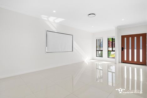Property photo of 45 Kangaroo Crescent Springfield Lakes QLD 4300