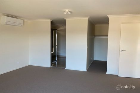 32 Ravenswood Ave, Clyde, VIC 3978