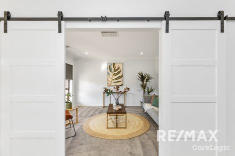 Property photo of 39 Cootamundra Boulevard Gobbagombalin NSW 2650