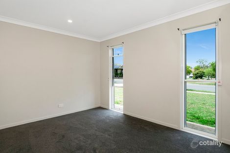 Property photo of 14 Hilltop Crescent Flagstone QLD 4280