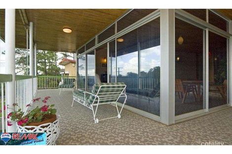 Property photo of 40 Crest Street Mount Gravatt East QLD 4122