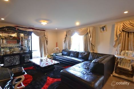 Property photo of 6 Tattle Grove Cranbourne East VIC 3977