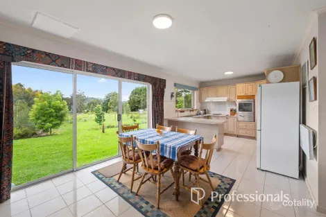 Property photo of 539 Queens Road Seville VIC 3139