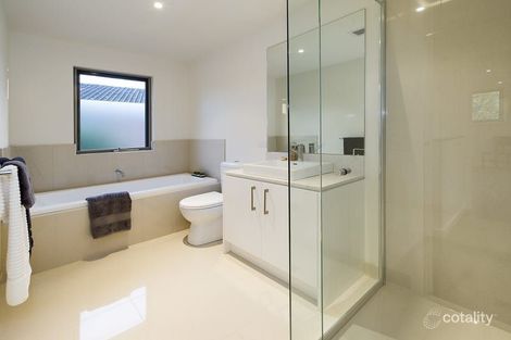 18 Pakenham St, Blackburn, VIC 3130