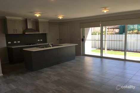 Property photo of 1/595 Kemp Street Lavington NSW 2641