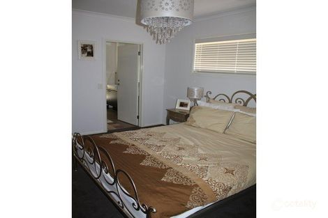 Property photo of 6 Daydream Drive Point Cook VIC 3030