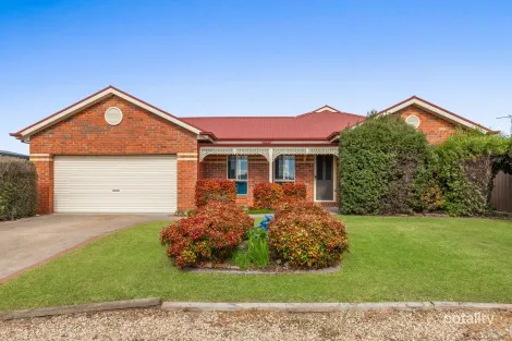 5 Francis Ct, Kilmore, VIC 3764