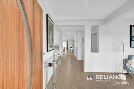 Property photo of 4 Barramunga Street Tarneit VIC 3029