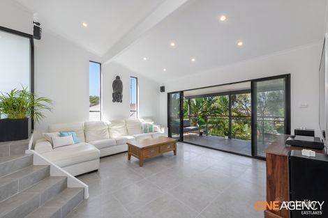Property photo of 38 Ocean View Parade Caves Beach NSW 2281