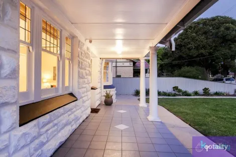 Property photo of 12 Emerson Road Black Forest SA 5035