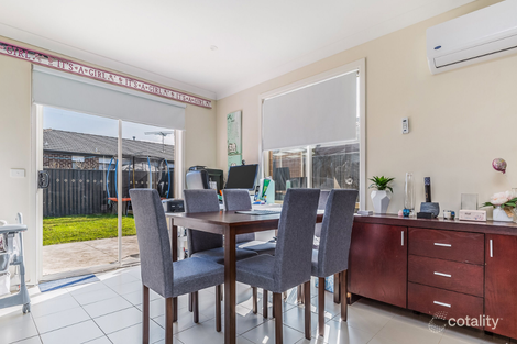Property photo of 4 Elderberry Way Pakenham VIC 3810