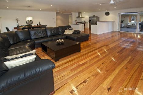 Property photo of 14 Amblecote Crescent Mulgrave VIC 3170