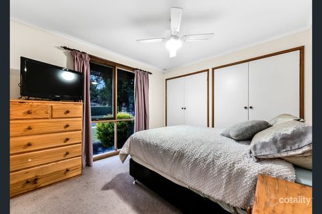 Property photo of 10 Chirnside Road Berwick VIC 3806