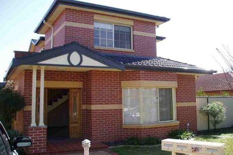 29 Fletcher St, Campsie, NSW 2194
