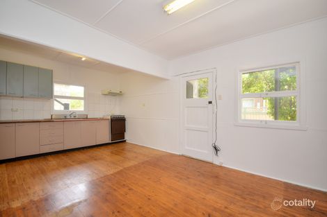 2/11 Christine Ave, Miami, QLD 4220