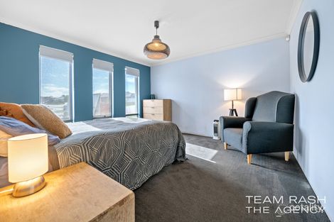 Property photo of 28 Flindell Avenue Caversham WA 6055