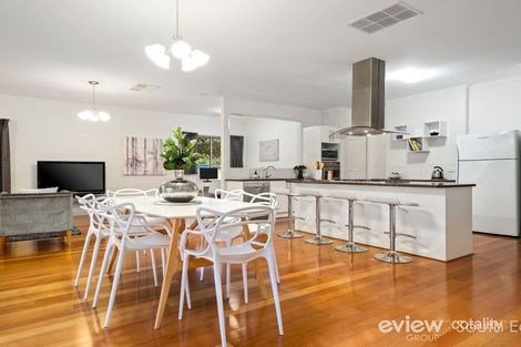 Property photo of 18 Zenith Place Narre Warren South VIC 3805