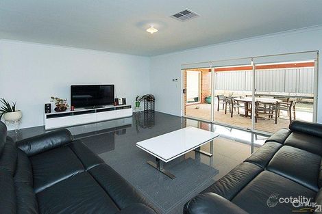 Property photo of 5 Reginald Street Queens Park WA 6107