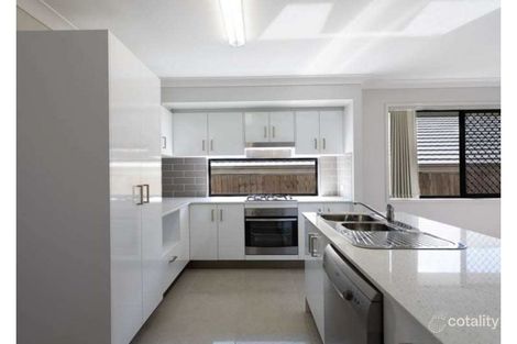 Property photo of 67 Dubai Circuit Spring Mountain QLD 4300