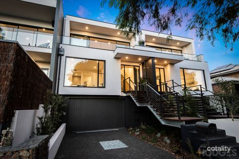 1d Dover Pl, Parkdale, VIC 3195