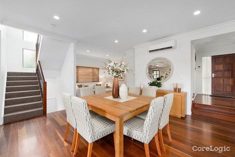 Property photo of 16 Oxford Terrace Taringa QLD 4068