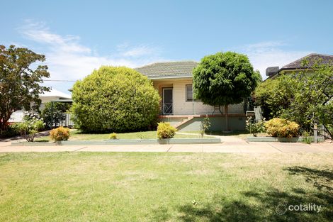 Property photo of 18 Blamey Street Turvey Park NSW 2650