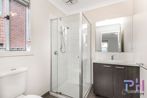 Property photo of 85 Norelle Crescent Golden Square VIC 3555