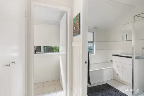 Property photo of 27 Power Road Southside QLD 4570