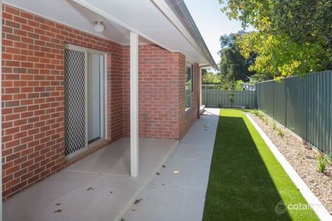 Property photo of 2/63 Bourke Street Turvey Park NSW 2650
