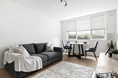 Property photo of 2/42 The Parade Ascot Vale VIC 3032