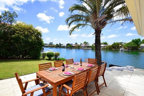 Property photo of 11 Shorehaven Drive Noosaville QLD 4566