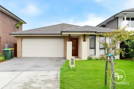 Property photo of 3 Bowe Place Oran Park NSW 2570