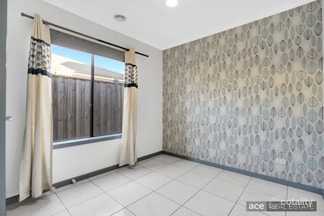 Property photo of 3 Friend Way Tarneit VIC 3029