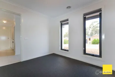 Property photo of 20 Peace Street Kangaroo Flat VIC 3555