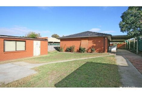 Property photo of 4 Northern Crescent Craigieburn VIC 3064