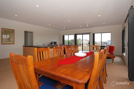 Property photo of 58 Arcadia Avenue Hindmarsh Island SA 5214