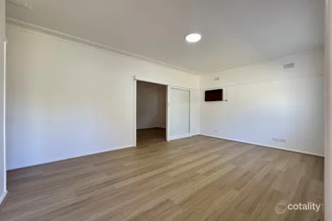 Property photo of 6 Dan Crescent Colyton NSW 2760