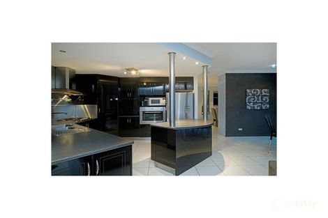 Property photo of 9 Ripple Court Coomera QLD 4209