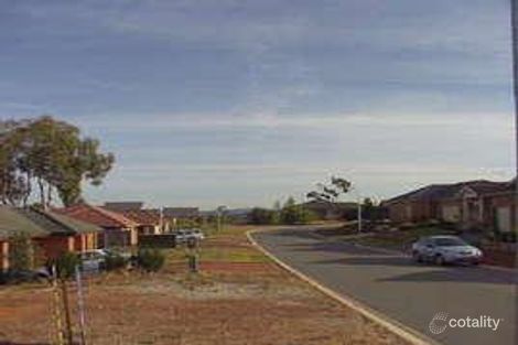 Property photo of 24 Freestone Crescent Jerrabomberra NSW 2619