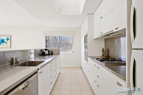 Property photo of 6/7 Sir Thomas Mitchell Road Bondi Beach NSW 2026