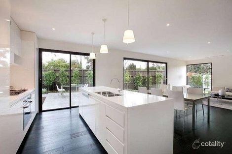 Property photo of 17A Sylvester Crescent Malvern East VIC 3145