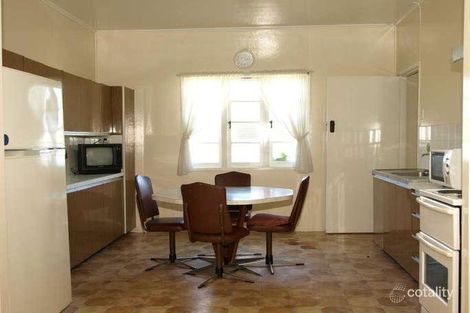 Property photo of 2 Shelley Street Brassall QLD 4305