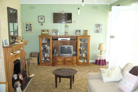 Property photo of 14 Victoria Street Tallygaroopna VIC 3634