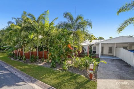 Property photo of 1/1 Baronia Crescent Holloways Beach QLD 4878