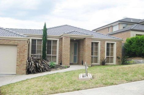 18 Hawkesbury St, Berwick, VIC 3806