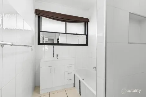 Property photo of 15 Libau Avenue Bell Park VIC 3215