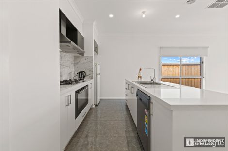Property photo of 16 Metroon Drive Weir Views VIC 3338