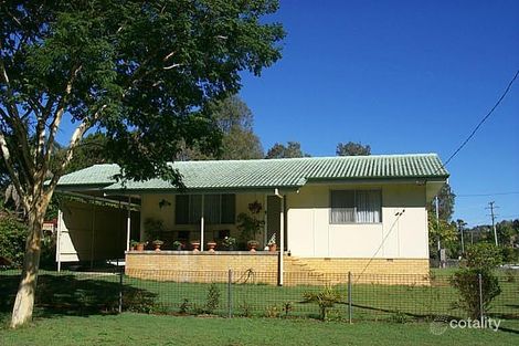 18 Margaret St, Beachmere, QLD 4510