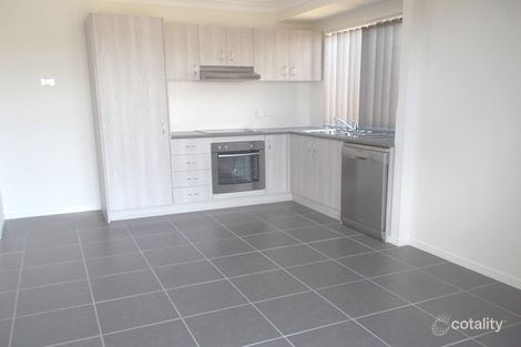 2/33 Pendragon St, Raceview, QLD 4305